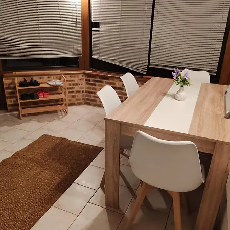 شقة Entire With Outdoor Area *